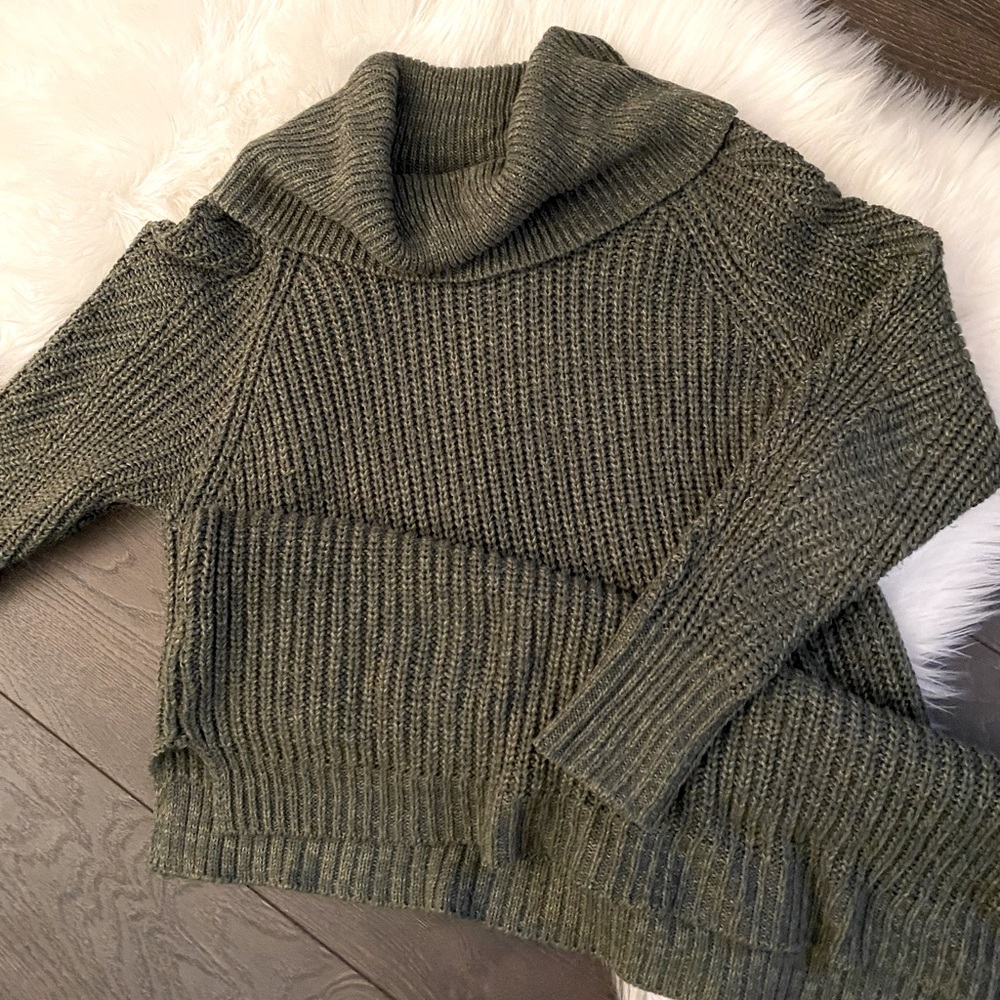 a new day - Turtle Neck Knitted Sweater - Green - XL